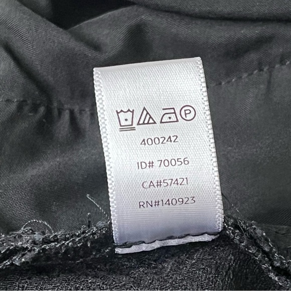 ANN TAYLOR LOFT BLACK SCALLOPED HEM TEXTURED SHORTS PREPPY GOTH CAPSULE BEACH 4 - Picture 4 of 9